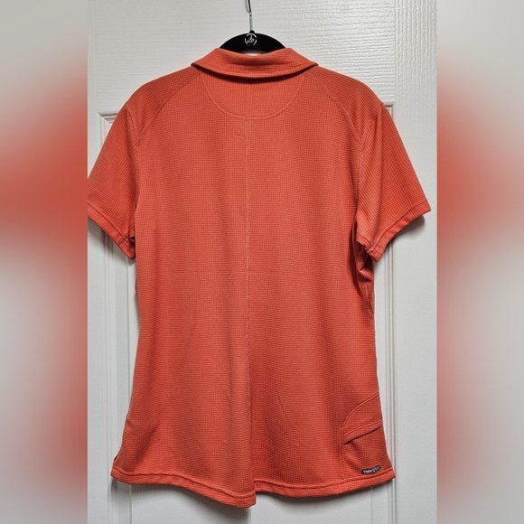 The North Face Women's Vaper Wick 1/4 Zip Short Sleeve Polo, Poppy Red. - Picture 2 of 4